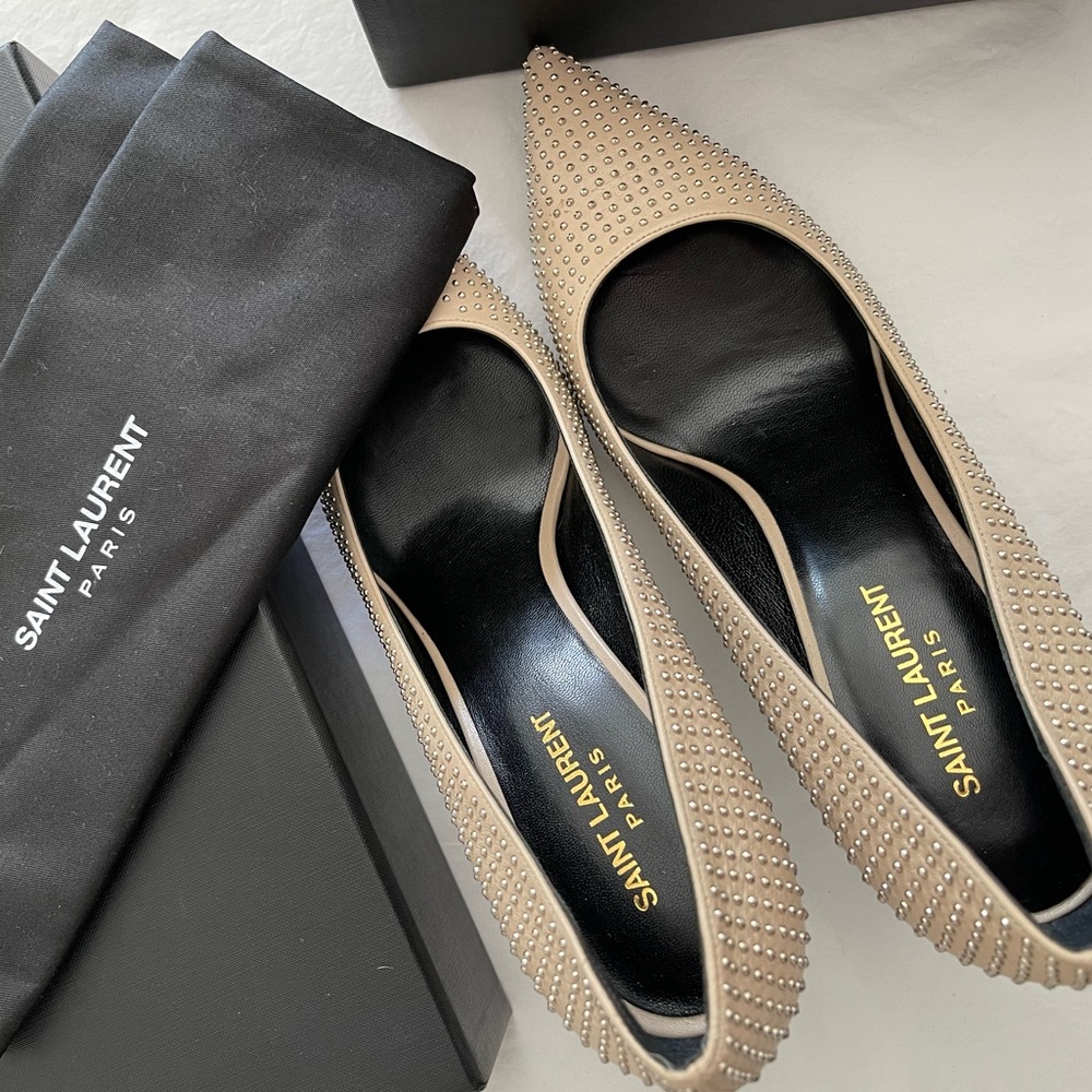 Brand new never worn Saint Laurent studded Paris P pumps sz 40 80mm heel